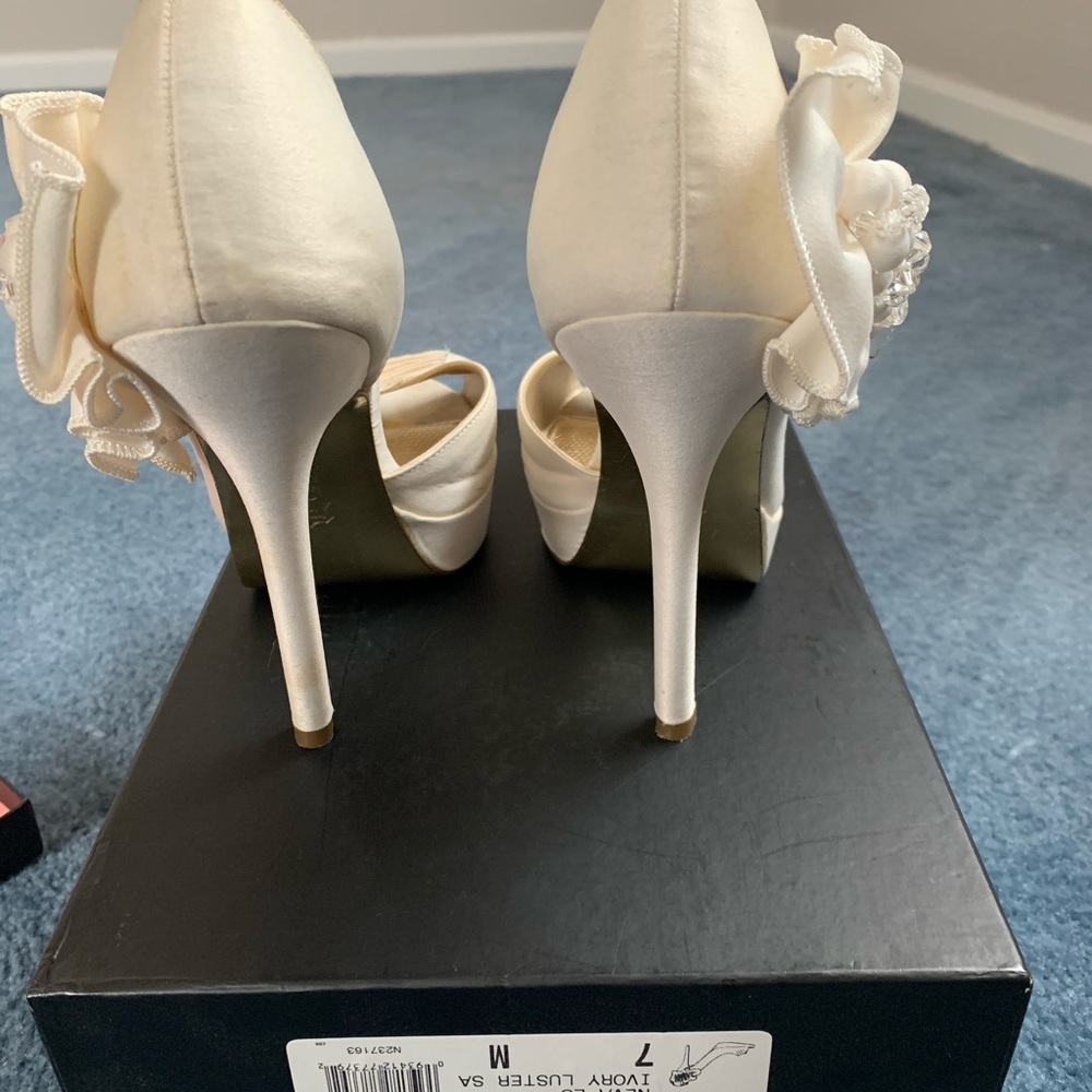 Nina wedding shoes and heel diamonds - Picture 7 of 7